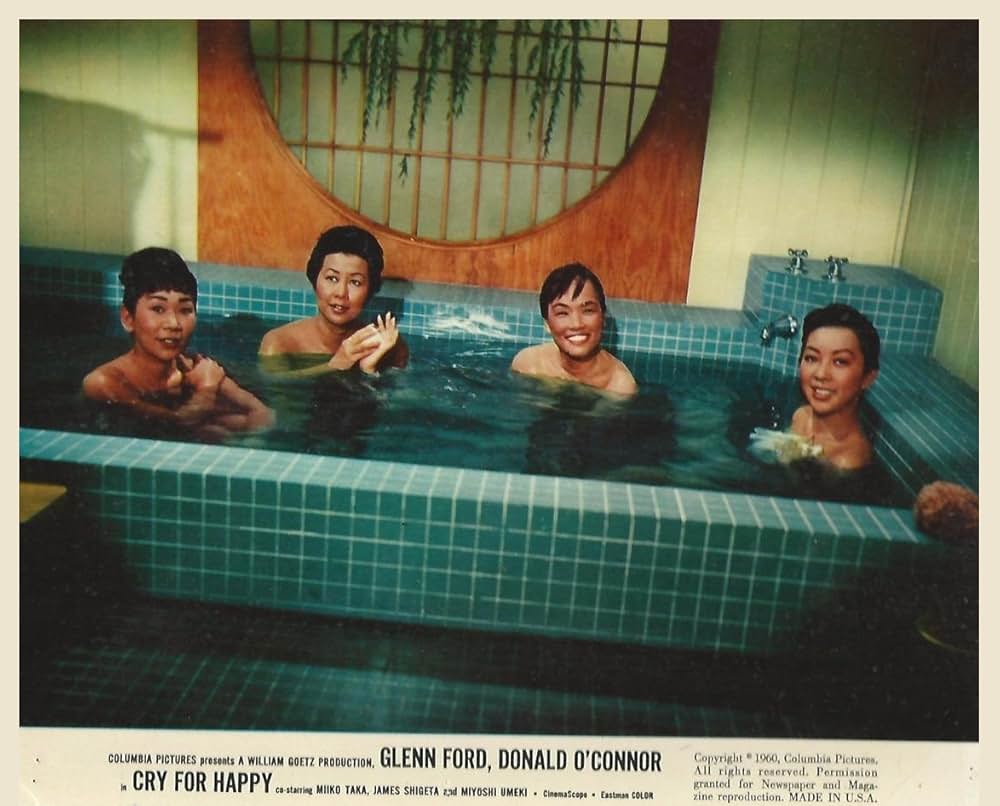 嬉し泣きの画像