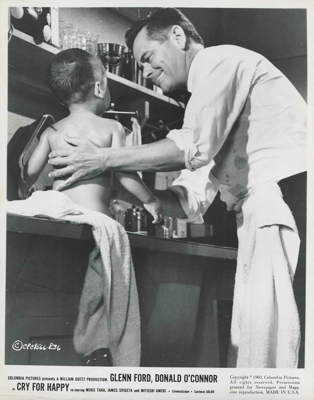 嬉し泣きの画像