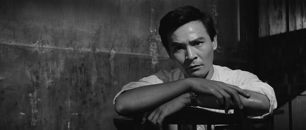 世界詐欺物語の画像