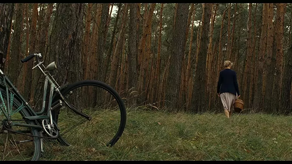 東ベルリンから来た女の画像