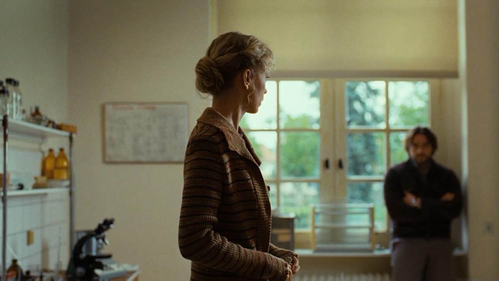 東ベルリンから来た女の画像