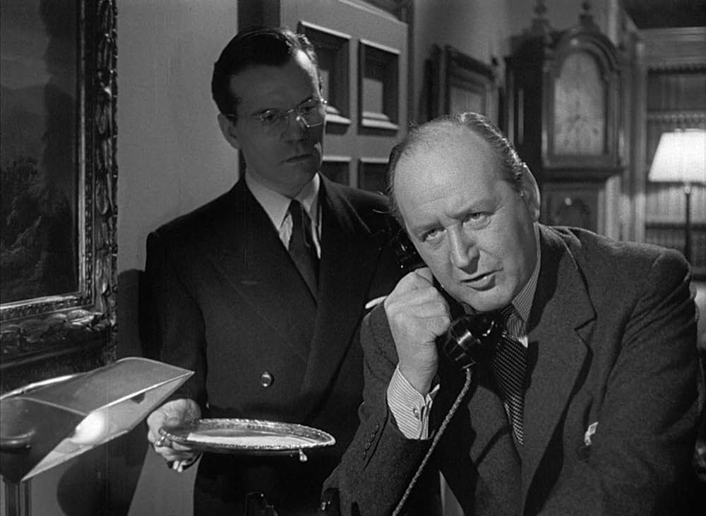 白衣の男の画像