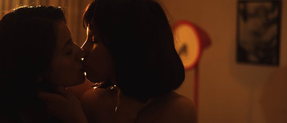 Here Comes the Devilの写真