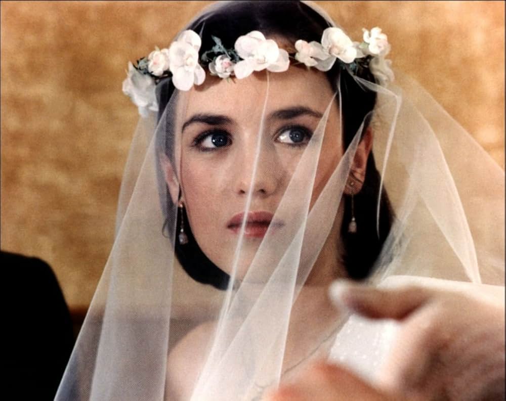 イザベル・アジャーニ 抱きしめたいの写真