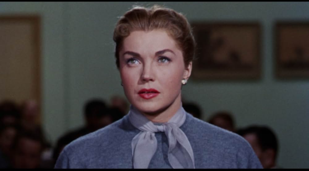 狙われた女の画像