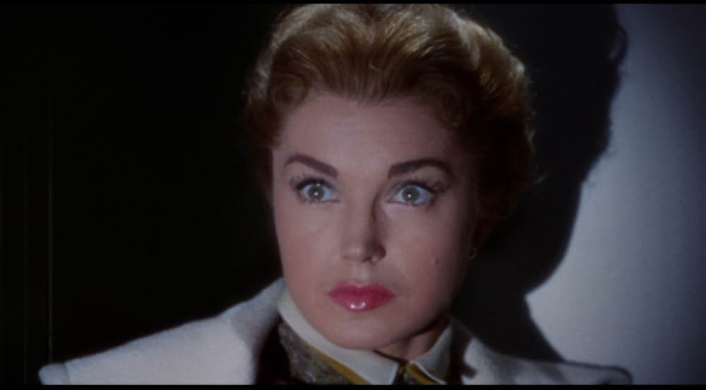 狙われた女の画像