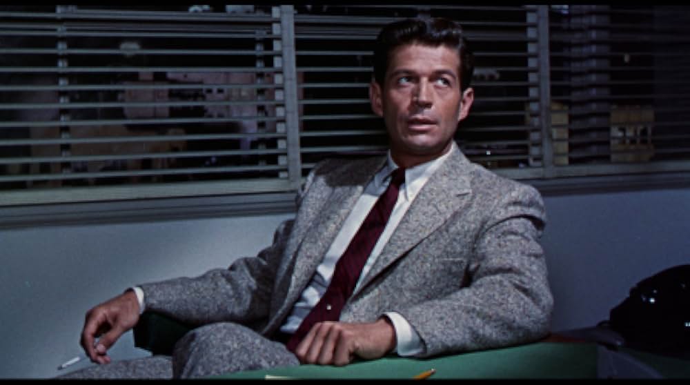 狙われた女の画像