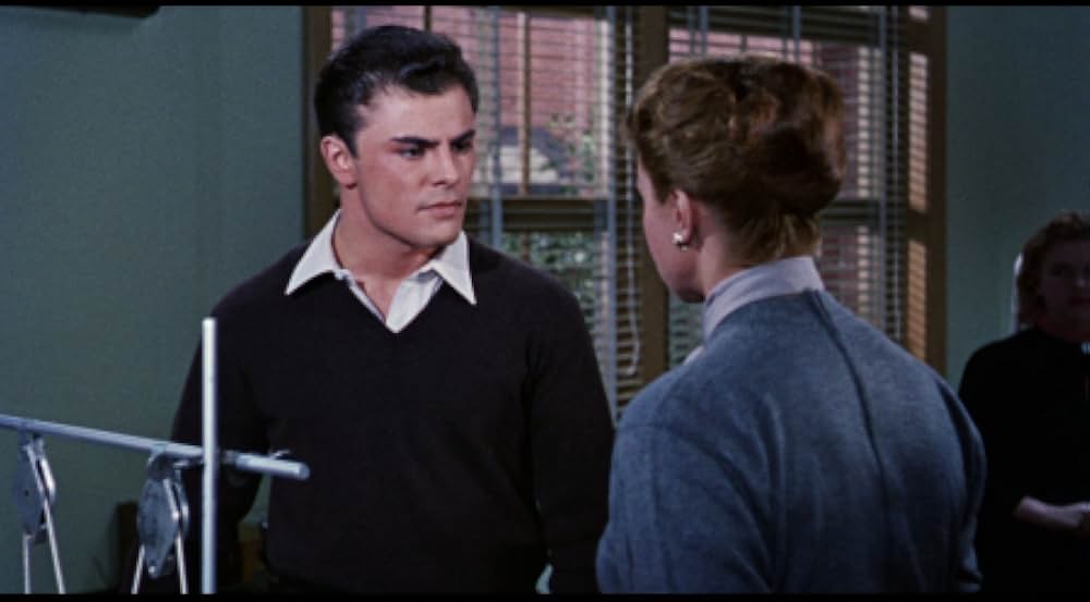 狙われた女の画像