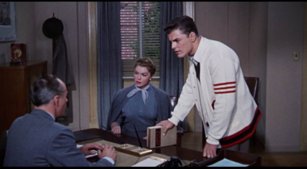 狙われた女の画像