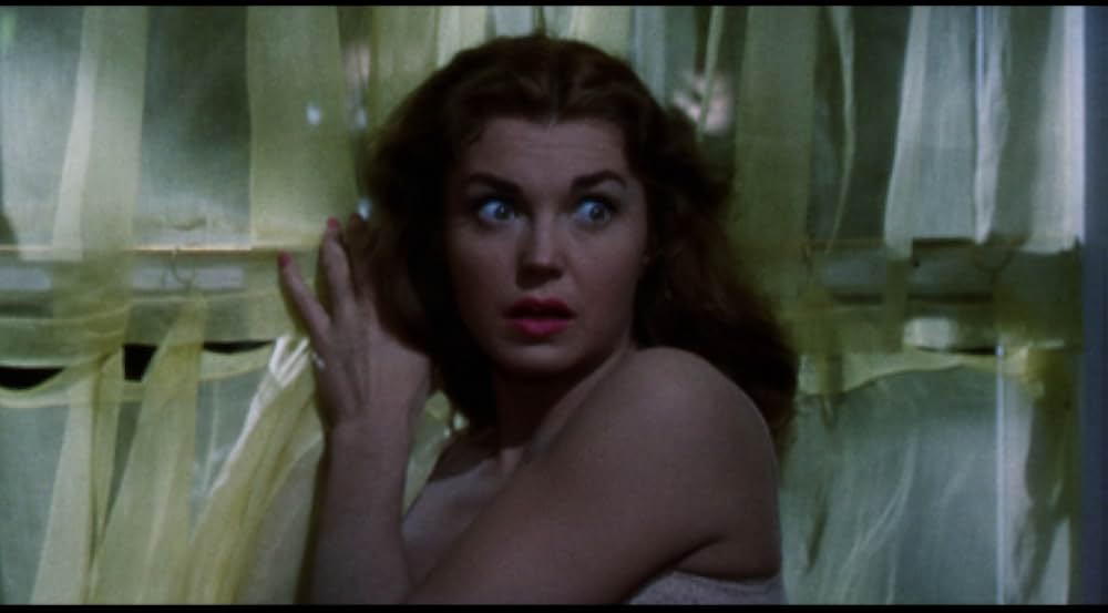 狙われた女の画像