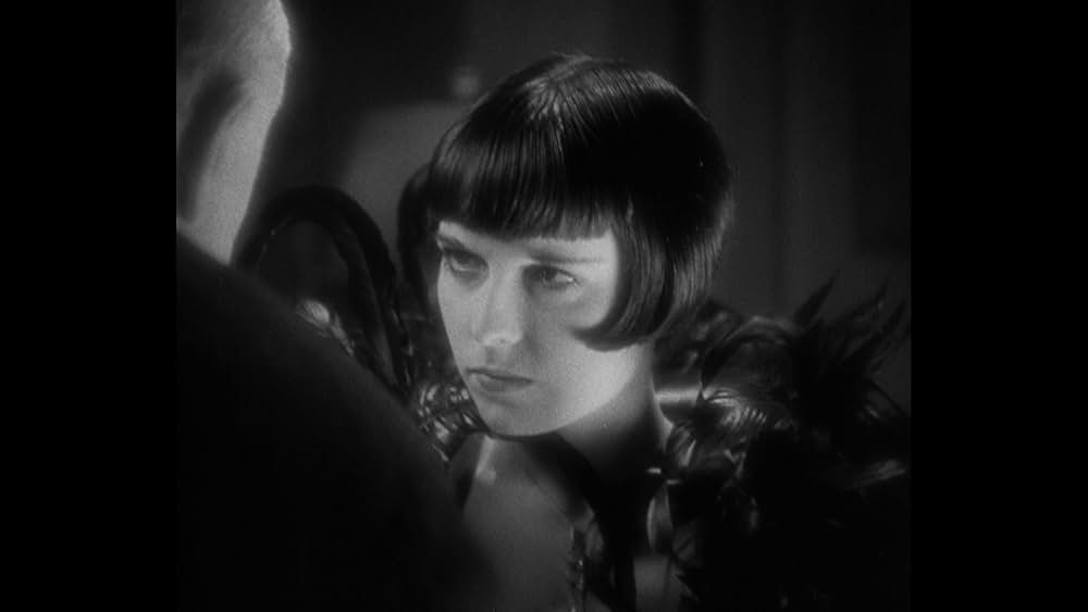 カナリヤ殺人事件の画像