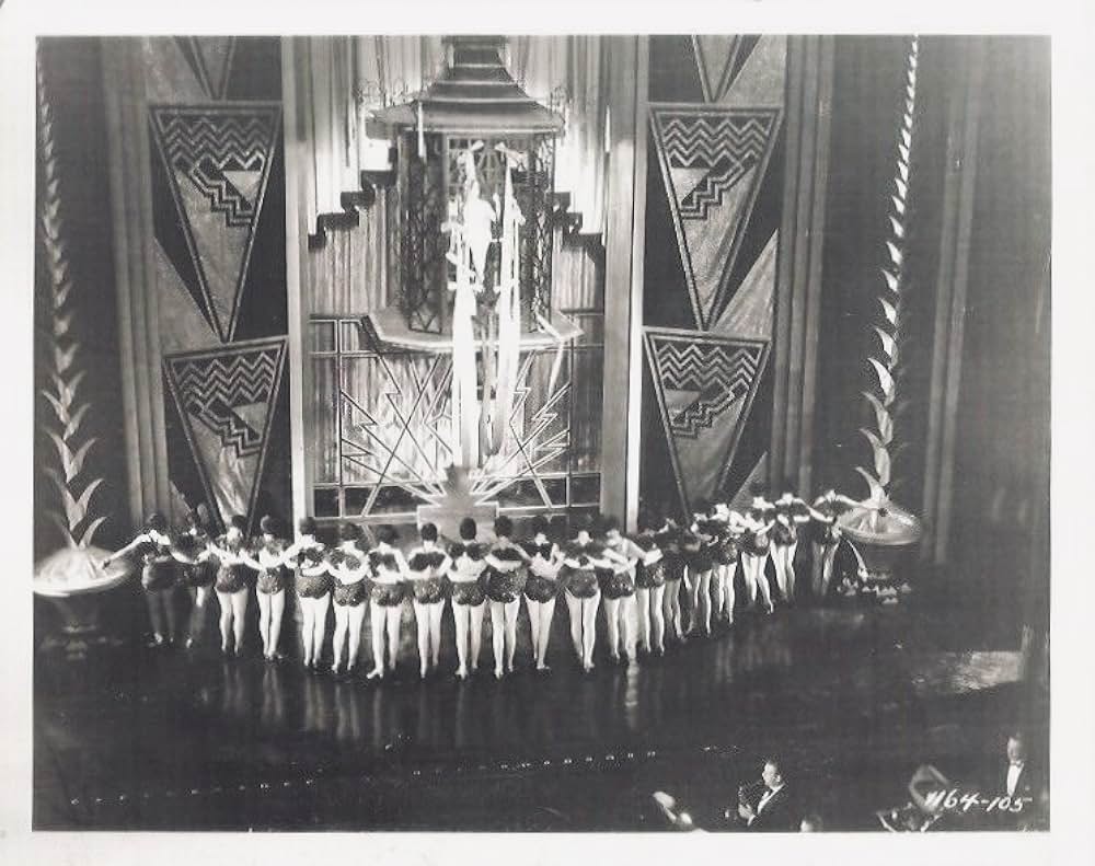 カナリヤ殺人事件の画像