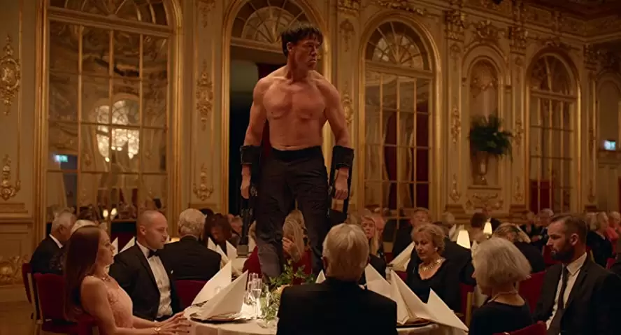 「ザ・スクエア 思いやりの聖域」テリー・ノタリーの画像