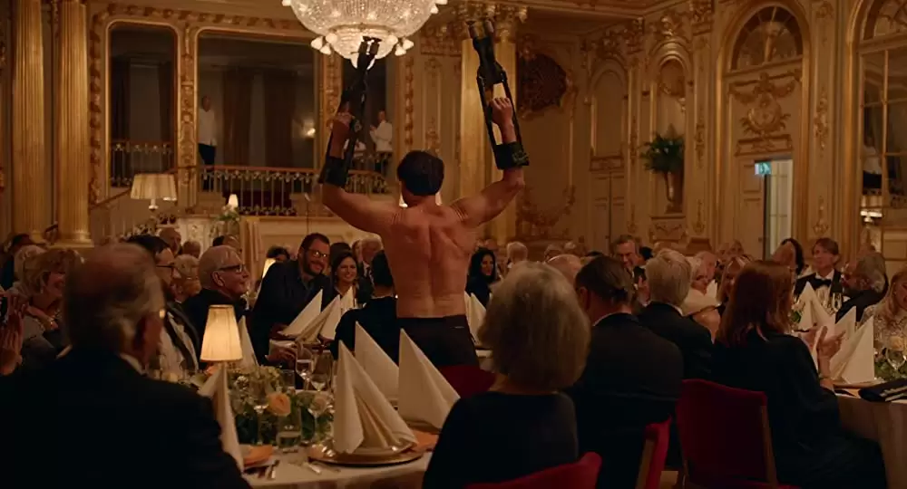 「ザ・スクエア 思いやりの聖域」テリー・ノタリーの画像