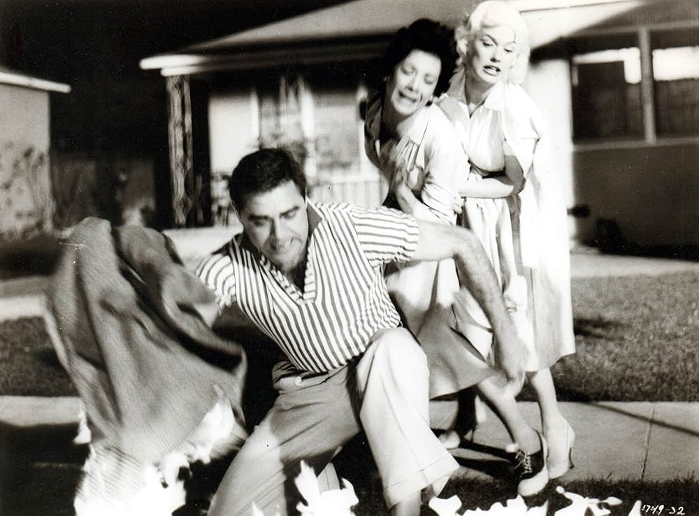 私刑（リンチ）街の画像