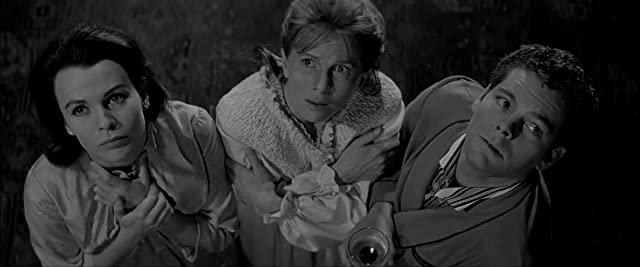 「たたり」クレア・ブルーム & ジュリー・ハリス & ラス・タンブリンの画像