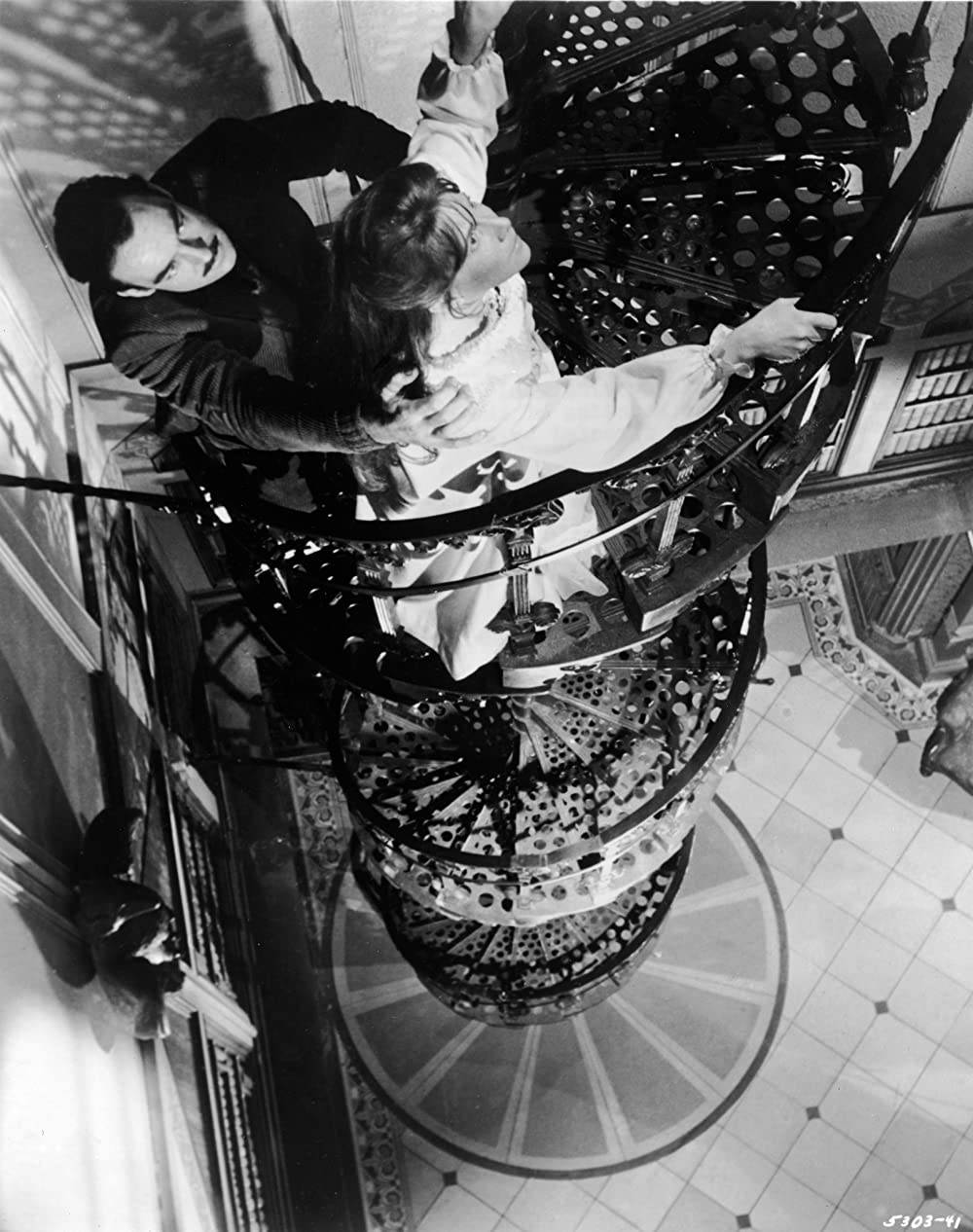 「たたり」ジュリー・ハリス & リチャード・ジョンソンの画像