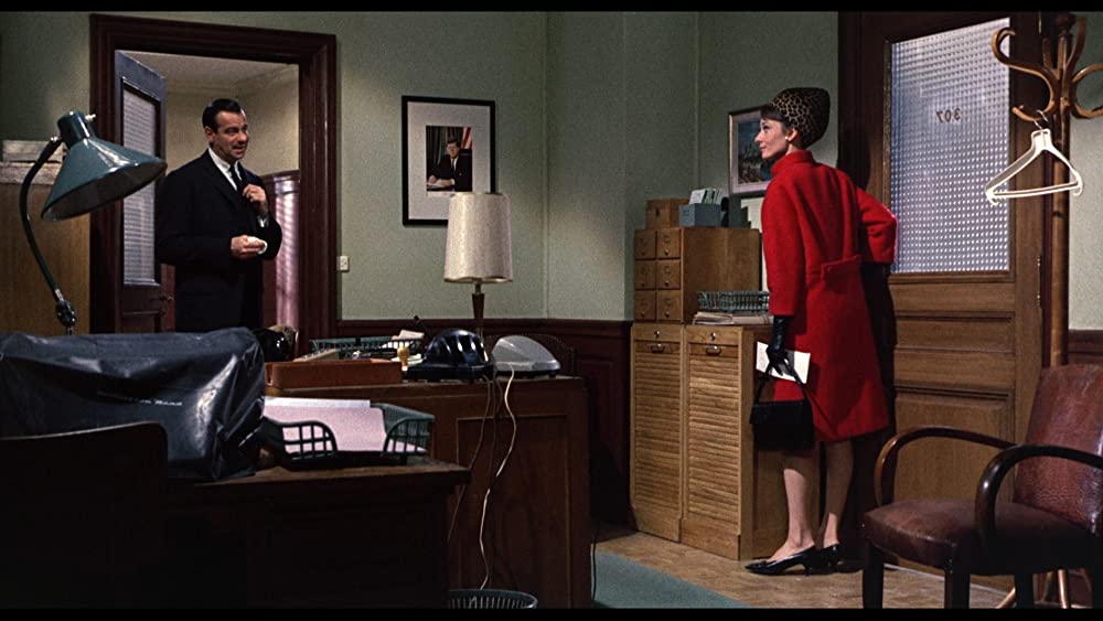 「シャレード」ケイリー・グラント & オードリー・ヘプバーン & ウォルター・マッソーの画像