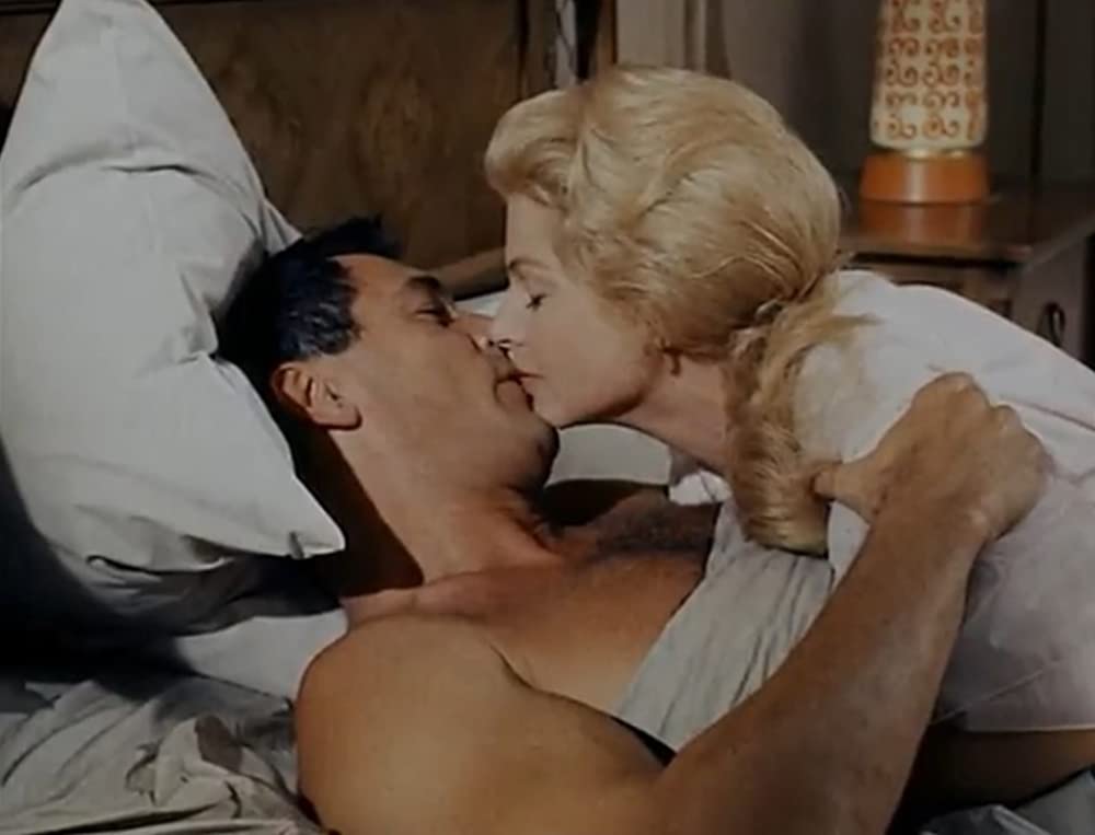 ミサイル空爆戦隊の画像