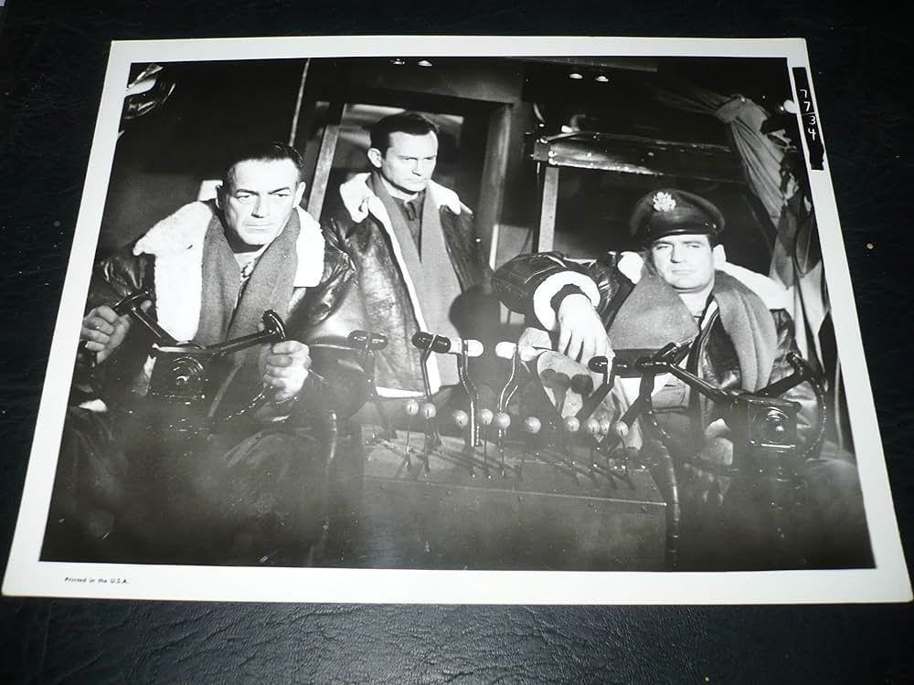 ミサイル空爆戦隊の画像