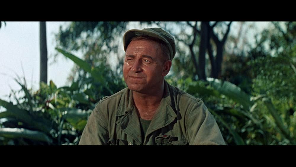 裸者と死者の画像