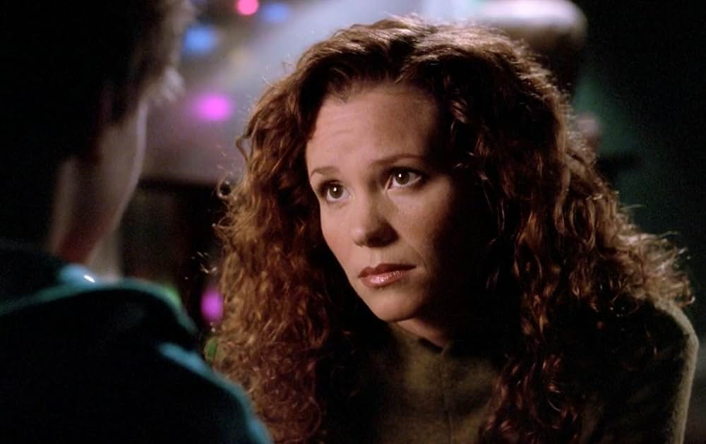 裸のサンタクロースの画像