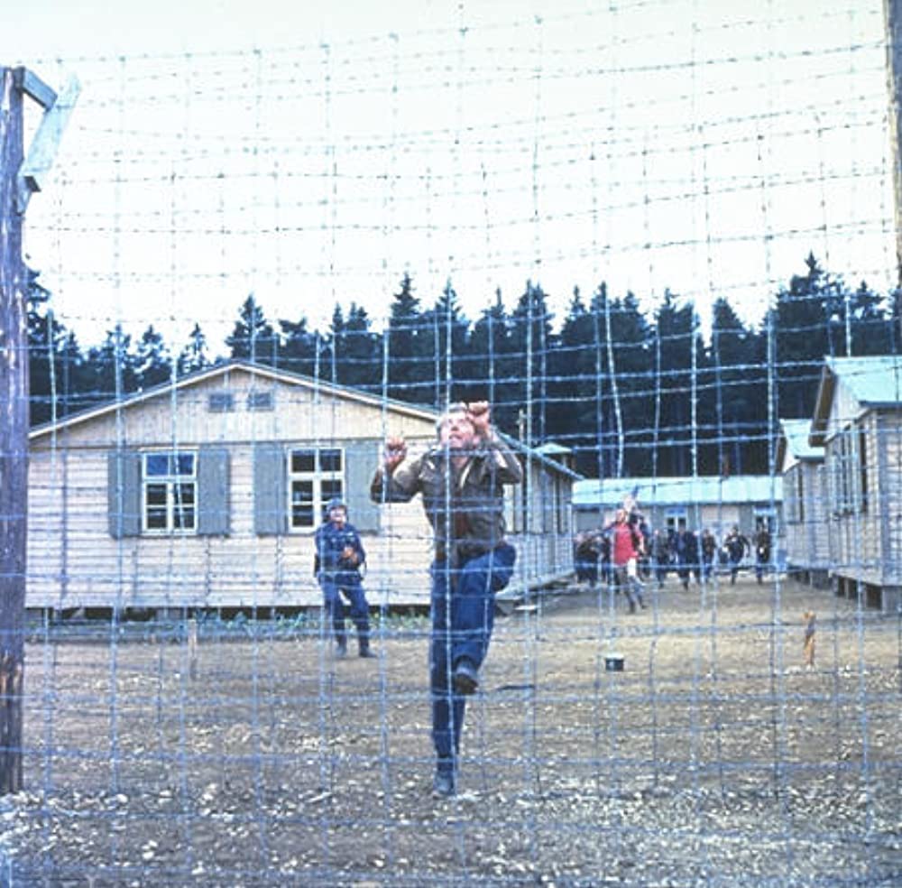 「大脱走」スティーブ・マックィーン & アンガス・レニーの画像