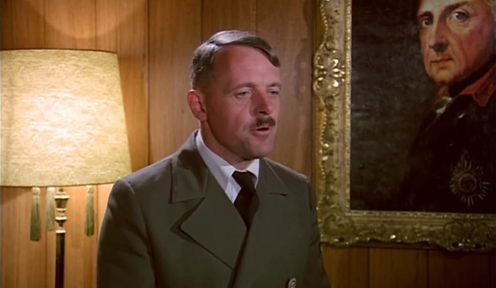 ヒトラー最期の日の画像