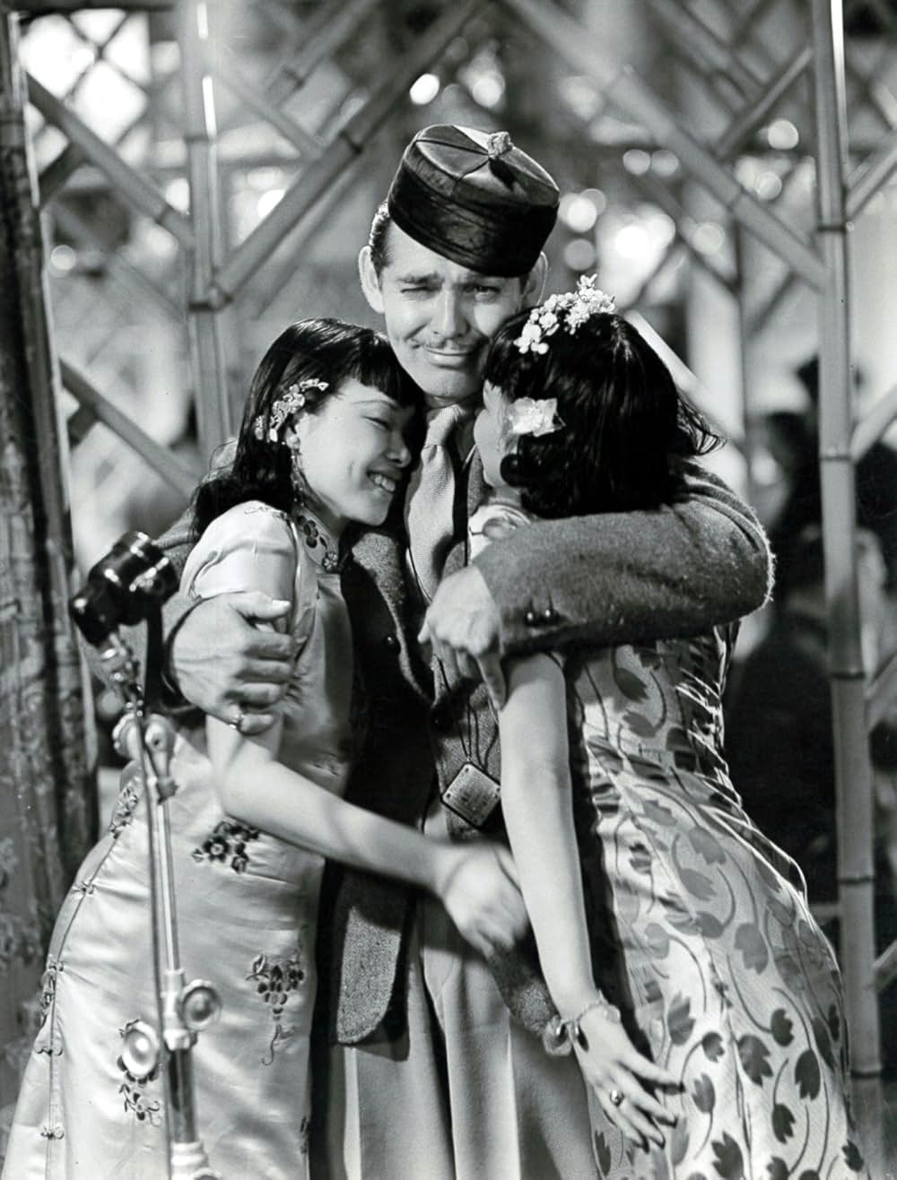 地球を駆ける男の画像