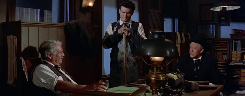 法律なき町の画像