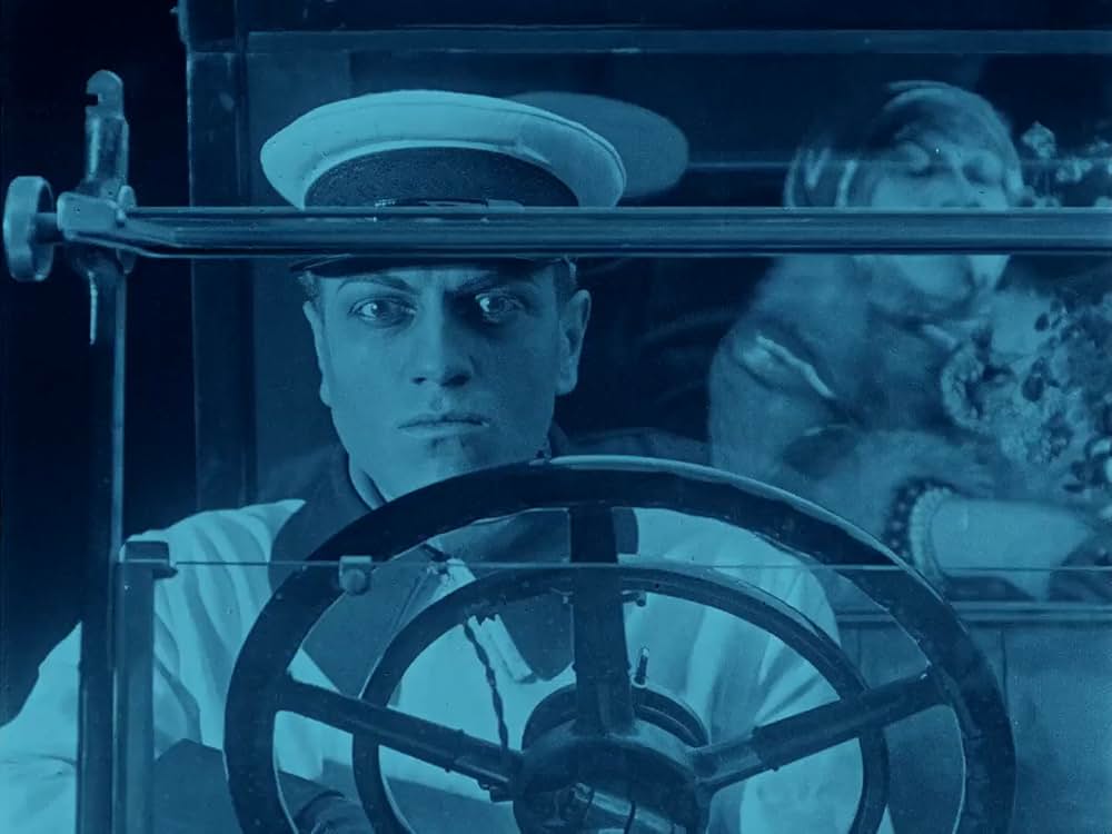 人でなしの女の画像