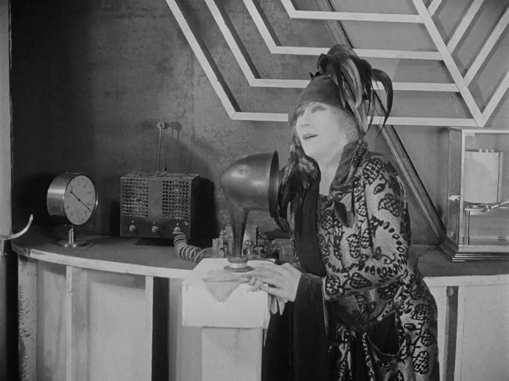 人でなしの女の画像