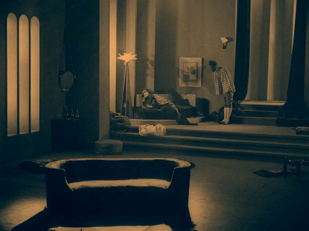 人でなしの女の画像