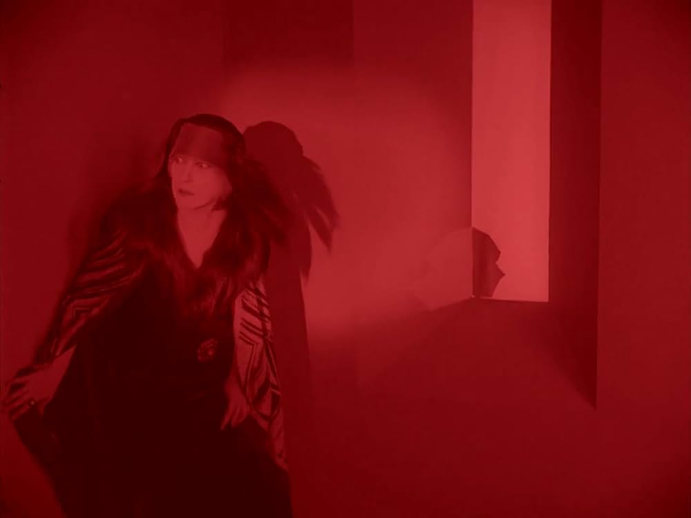 人でなしの女の画像