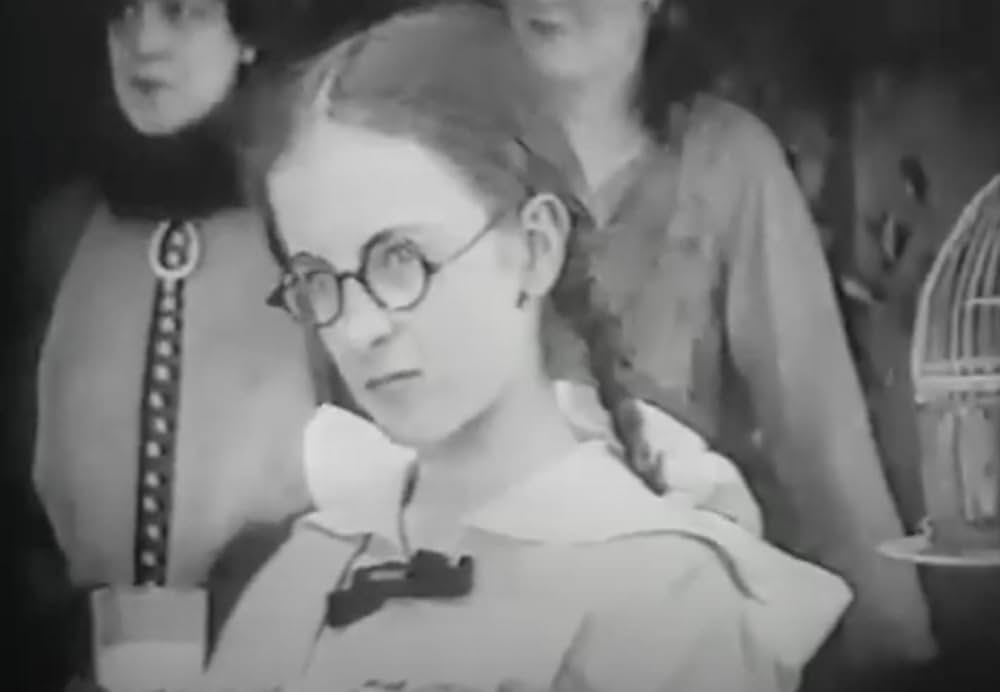 The Poor Little Rich Girl（原題）の画像