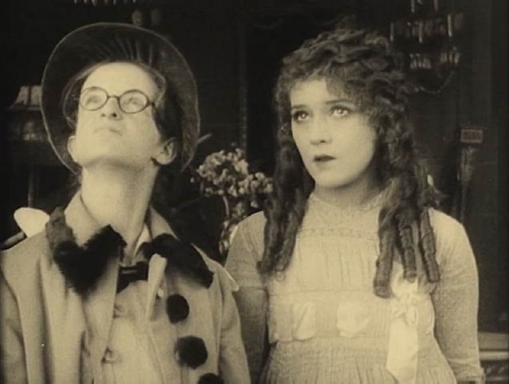 The Poor Little Rich Girl（原題）の画像