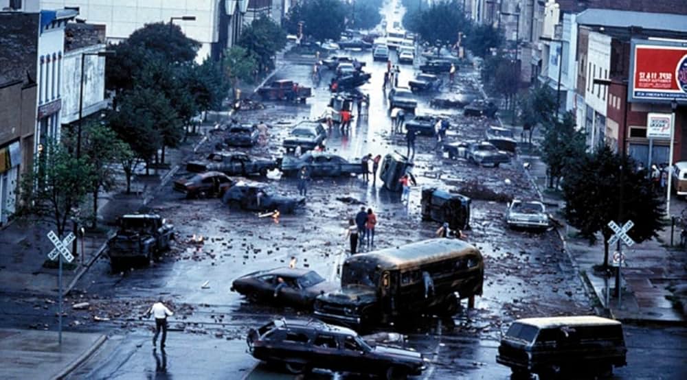 「ザ・デイ・アフター」の画像