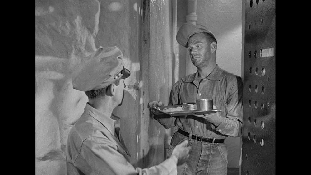 第十一号監房の暴動の画像