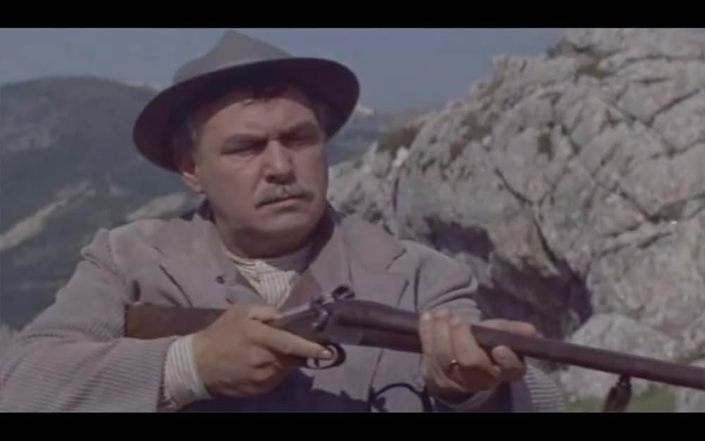 人間と狼の画像