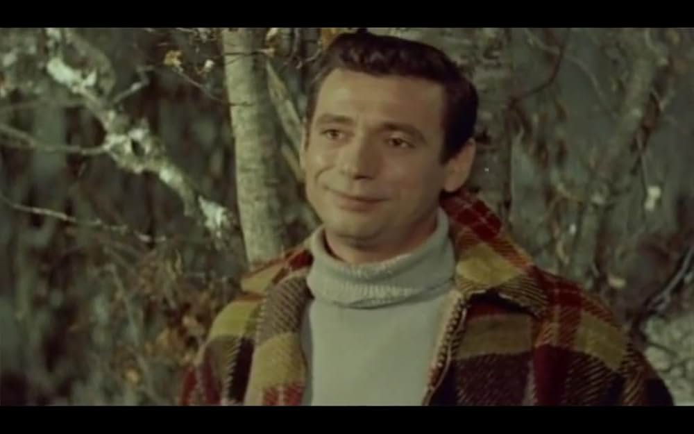 人間と狼の画像