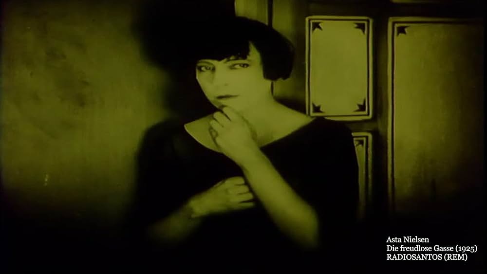 喜びなき街の画像