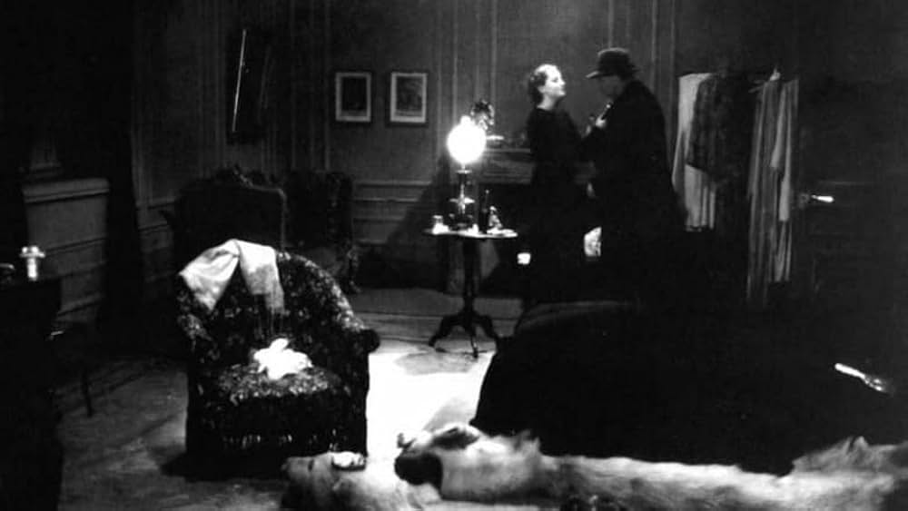 十字路の夜の画像