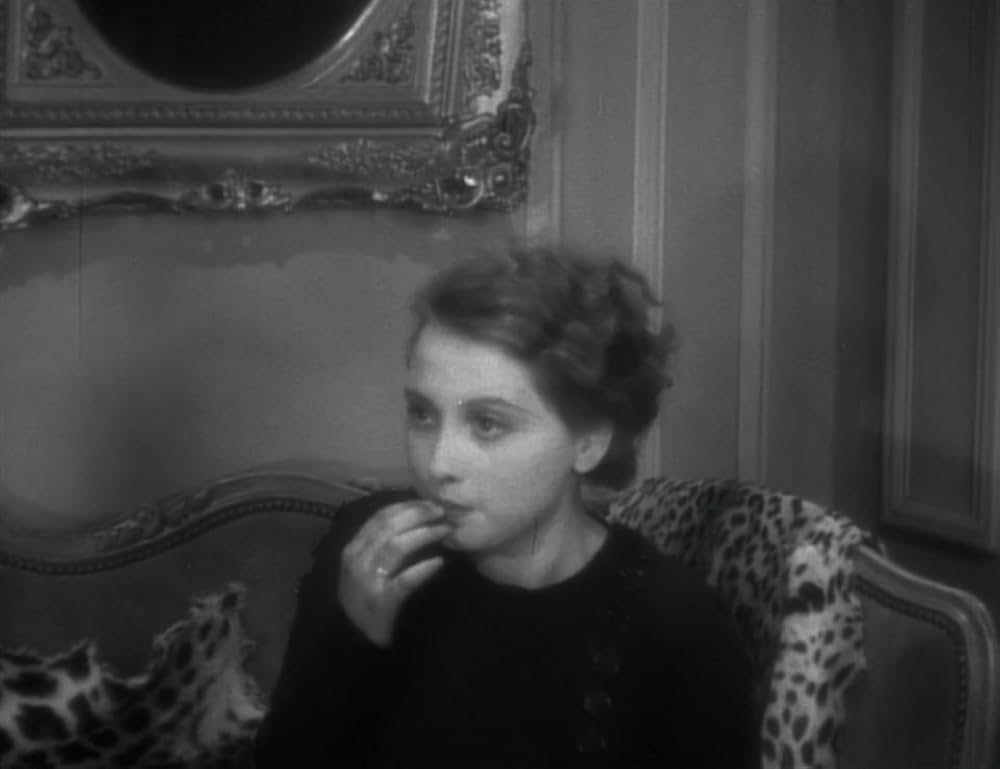 十字路の夜の画像