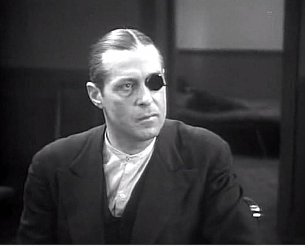 十字路の夜の画像