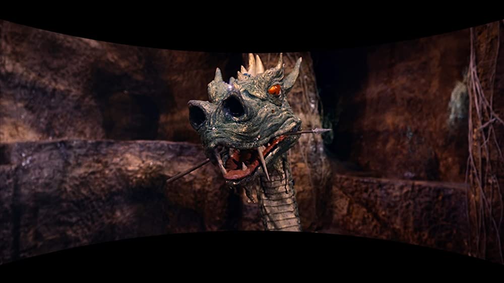 不思議な世界の物語の画像