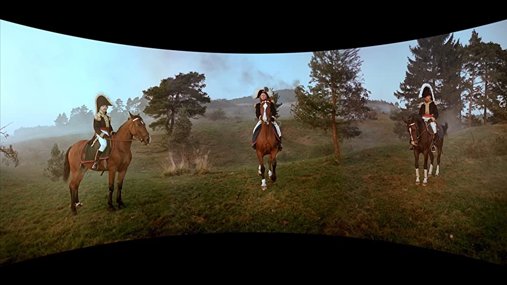 不思議な世界の物語の画像