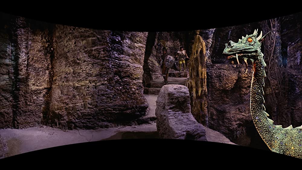 不思議な世界の物語の画像