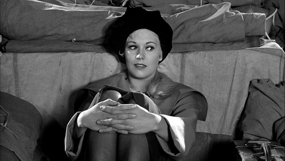 女ひとりの画像