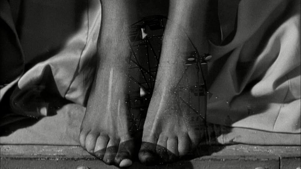 女ひとりの画像