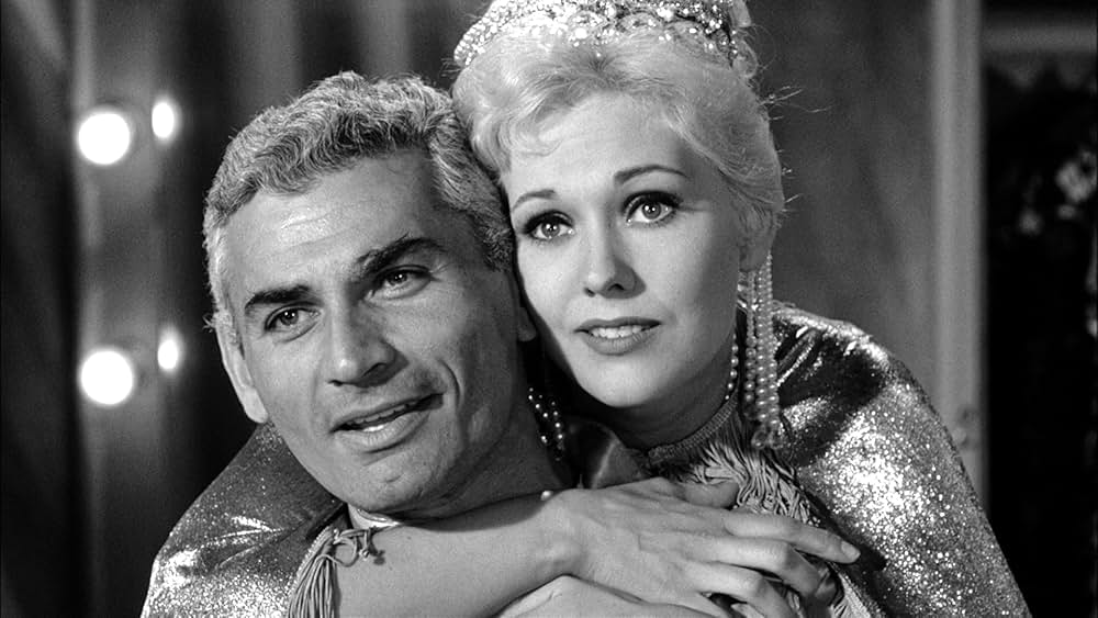 女ひとりの画像